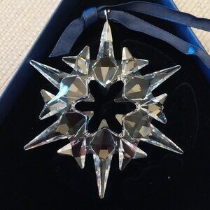 Swarovski Crystal 2007 Annual Snowflake Star Christmas Ornament